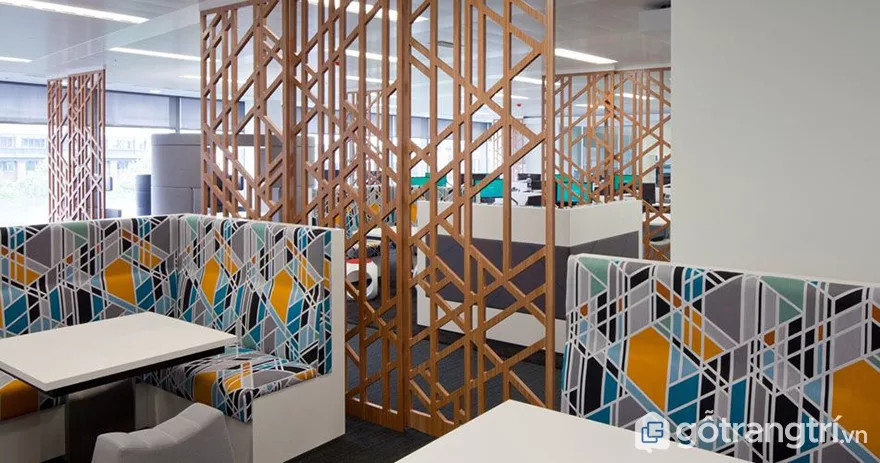 Vách gỗ văn phòng đa năng thiết kế hiện đại
